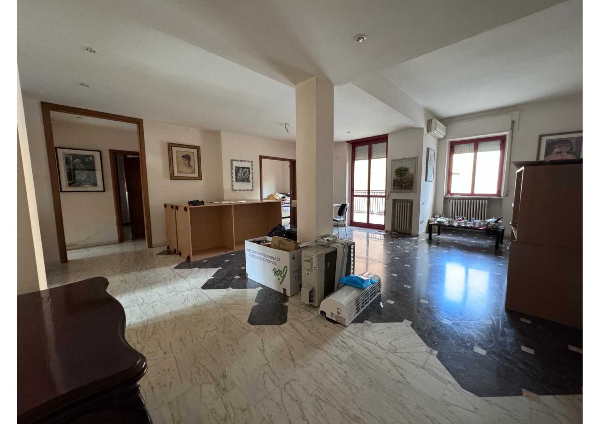 Dettaglio VIA LUPO PROTOSPATA 135 mq CON GARAGE Agenzie